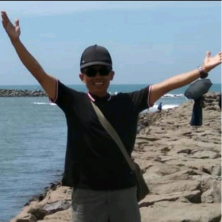 MEMBANGKITKAN KEWIRAUSAHAAN SEKOLAH DENGAN PEMANFAATAN LAHAN KOSONG