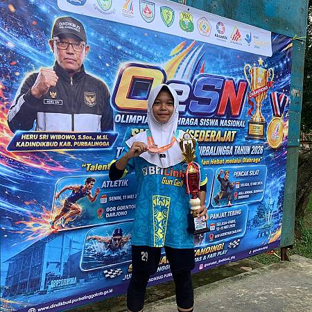 Juara 3 Panjat Tebing